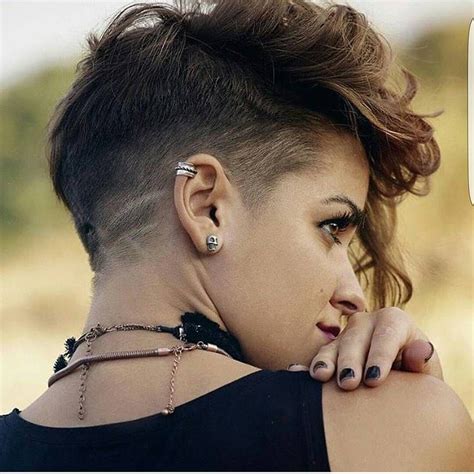 girls with short hair|35 Short Haircuts For Girls For A Sassy, Stylish Look